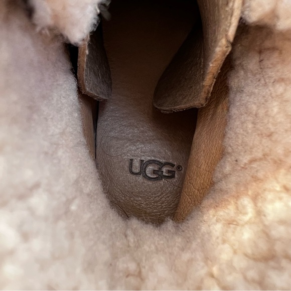 💯UGG STARLYN CHARCOAL SNEAKERS - WOMEN'S - Picture 12 of 15